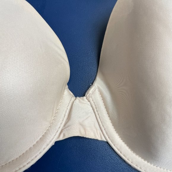 Victoria's Secret T-Shirt Bra - Picture 10 of 11